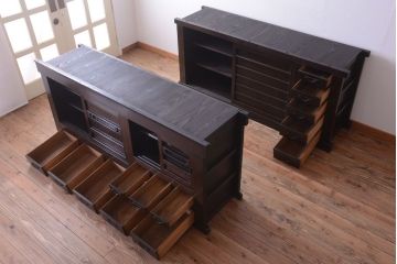 アンティーク家具　古民具・骨董　昇り引き出し付き!六尺　古い木製の高級水屋箪笥