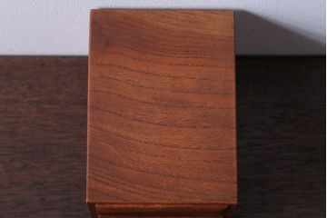 アンティーク家具　アンティーク　総欅材!とても小さな小引き出し