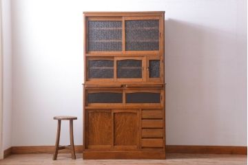 アンティーク家具　和製アンティーク　ダイヤガラス入り!古い木製の重ね食器棚(カップボード)