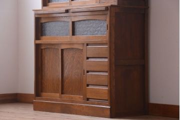 アンティーク家具　和製アンティーク　ダイヤガラス入り!古い木製の重ね食器棚(カップボード)