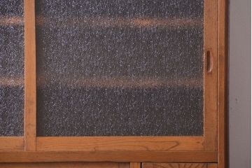 アンティーク家具　和製アンティーク　ダイヤガラス入り!古い木製の重ね食器棚(カップボード)