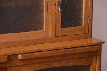 アンティーク家具　和製アンティーク　ダイヤガラス入り!古い木製の重ね食器棚(カップボード)