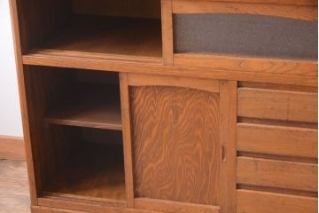 アンティーク家具　和製アンティーク　ダイヤガラス入り!古い木製の重ね食器棚(カップボード)