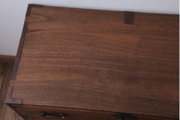 アンティーク家具　和製アンティーク　鉄脚付き!シンプルな丸金具の時代箪笥ローボード(1)