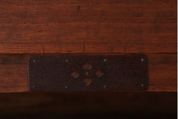 アンティーク家具　和製アンティーク　鉄脚付き!シンプルな丸金具の時代箪笥ローボード(1)