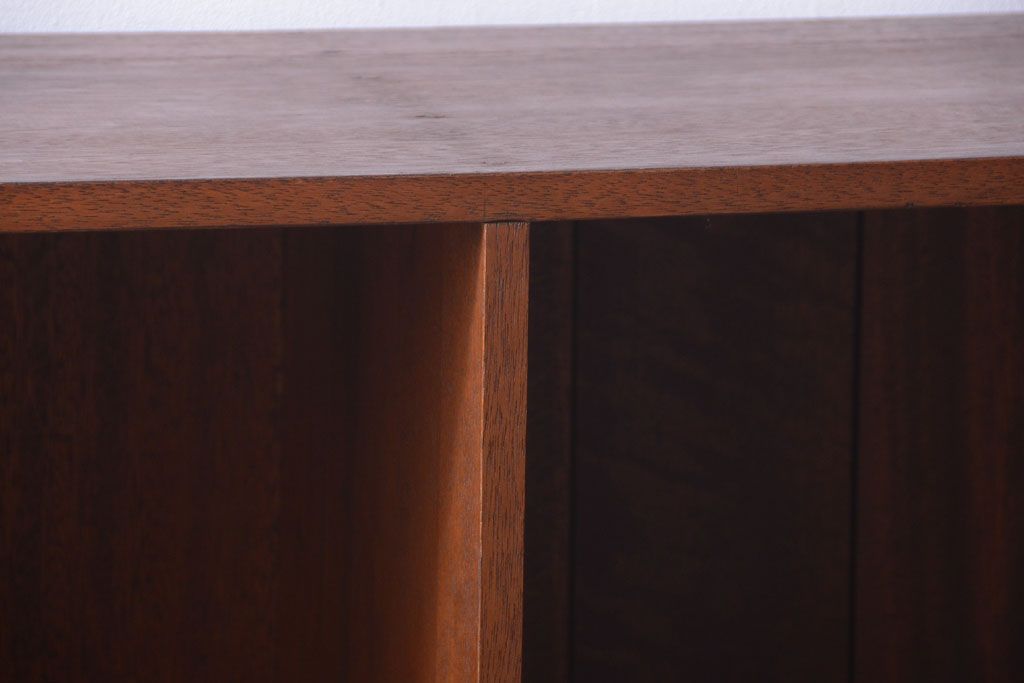 レトロ家具　昭和レトロ　大きな横型アンティークマス目棚(2)