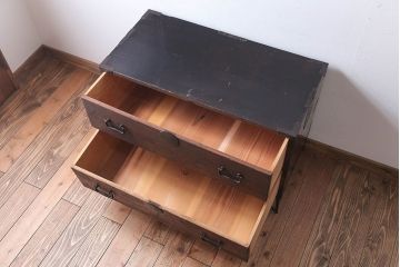 アンティーク家具　和製アンティーク　鉄脚付き!シンプルな古い木の時代箪笥ローボード(ローチェスト、引き出し、テレビボード)(1)