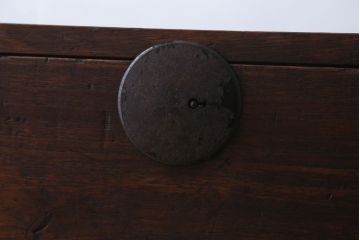 アンティーク家具　 和製アンティーク　鉄脚付き!シンプルな古い木の時代箪笥ローボード(2)