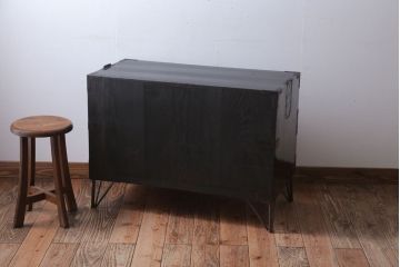 アンティーク家具　 和製アンティーク　鉄脚付き!シンプルな古い木の時代箪笥ローボード(2)
