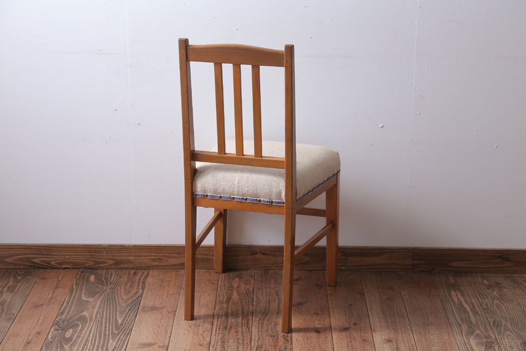 アンティーク家具　和製アンティーク　アンティークリネン座面のシンプルなダイニングチェア(2)