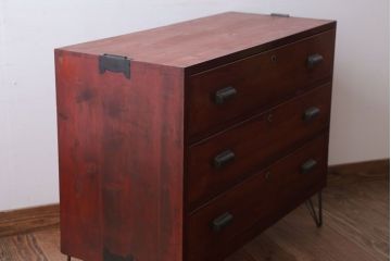 アンティーク家具　和製アンティーク　鉄脚付き!シンプルな衣装箪笥ローボード