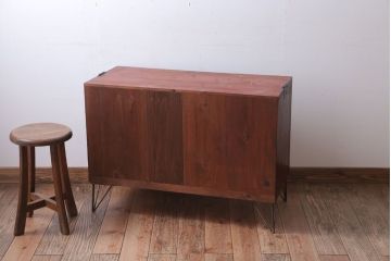 アンティーク家具　和製アンティーク　鉄脚付き!シンプルな衣装箪笥ローボード(2)