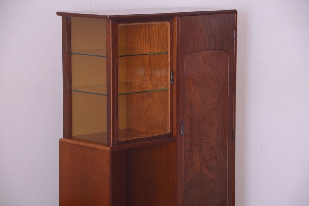 中古　ガラスケース付き!高級収納戸棚(三味線ケース)