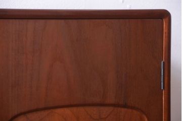 中古　ガラスケース付き!高級収納戸棚(三味線ケース)