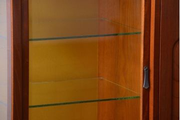 中古　ガラスケース付き!高級収納戸棚(三味線ケース)