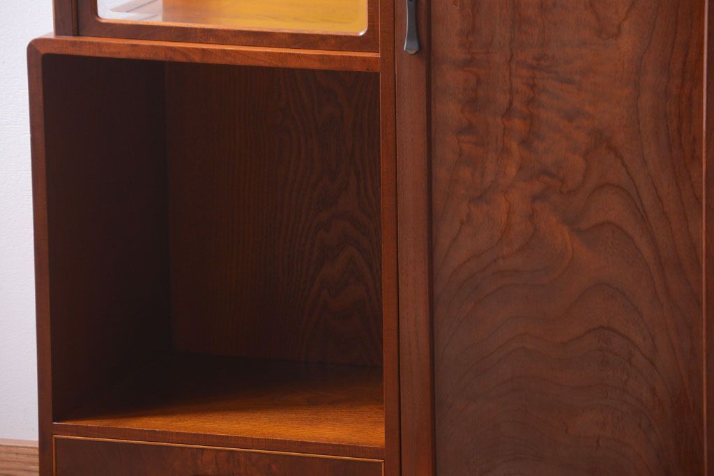 中古　ガラスケース付き!高級収納戸棚(三味線ケース)