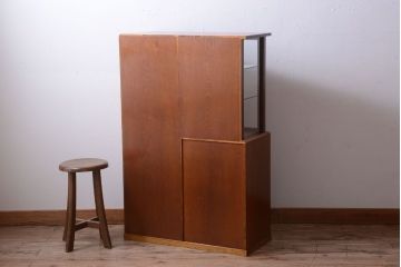 中古　ガラスケース付き!高級収納戸棚(三味線ケース)