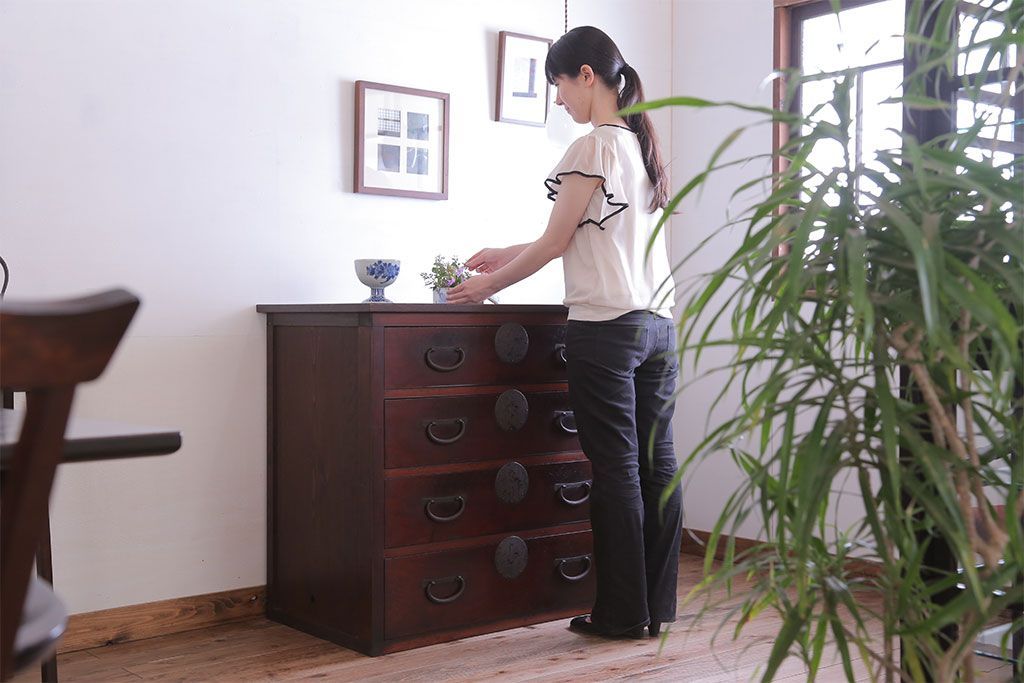 アンティーク家具　古民具・骨董　上品な衣装箪笥カウンターテーブル(作業台)