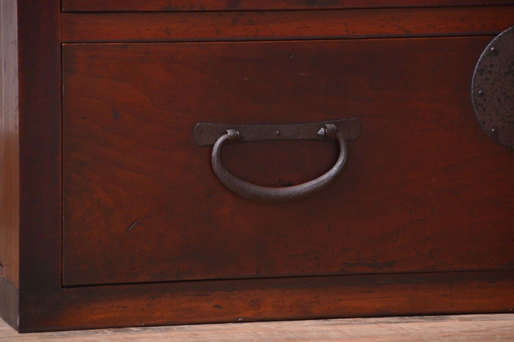 アンティーク家具　古民具・骨董　上品な衣装箪笥カウンターテーブル(作業台)