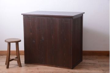 アンティーク家具　古民具・骨董　上品な衣装箪笥カウンターテーブル(作業台)