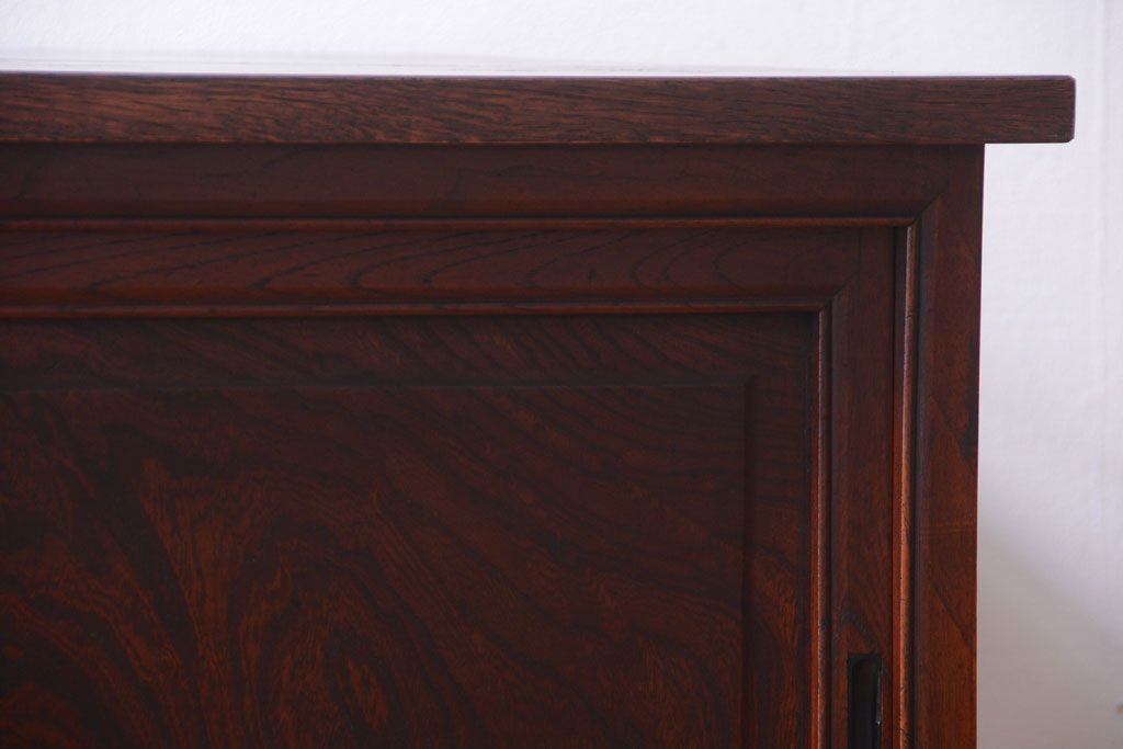 アンティーク家具　古民具・骨董　脚付きのアンティーク時代箪笥カウンターテーブル(作業台)