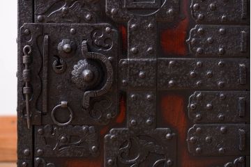 アンティーク家具　古民具・骨董　明治期　かくし付き!懸硯型佐渡船箪笥(掛硯型、懸硯型、舟箪笥)