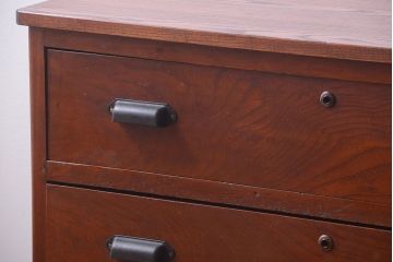 レトロ家具　昭和レトロ　鉄脚付き!アンティークローチェスト(衣装箪笥)