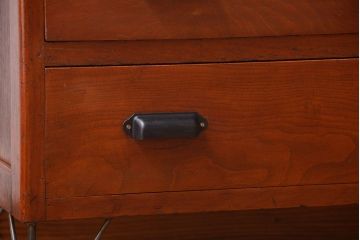 レトロ家具　昭和レトロ　鉄脚付き!アンティークローチェスト(衣装箪笥)