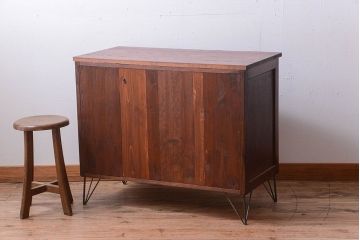 レトロ家具　昭和レトロ　鉄脚付き!アンティークローチェスト(衣装箪笥)