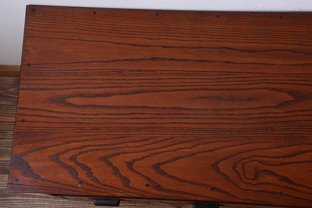 レトロ家具　 昭和レトロ　鉄脚付き!アンティークローボード