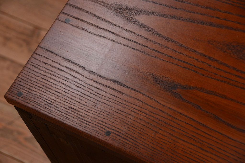 レトロ家具　 昭和レトロ　鉄脚付き!アンティークローボード