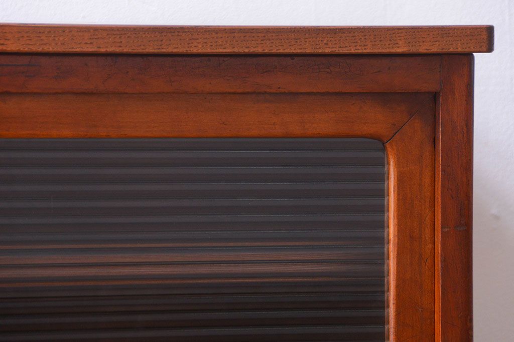 レトロ家具　 昭和レトロ　鉄脚付き!アンティークローボード