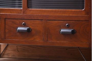 レトロ家具　 昭和レトロ　鉄脚付き!アンティークローボード