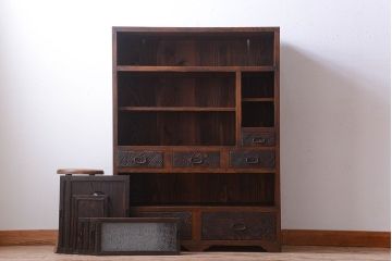 アンティーク家具　和製アンティーク　大正期　丸窓引き戸付き!古い木製のモダンな縦型収納棚