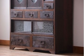 アンティーク家具　和製アンティーク　大正期　丸窓引き戸付き!古い木製のモダンな縦型収納棚