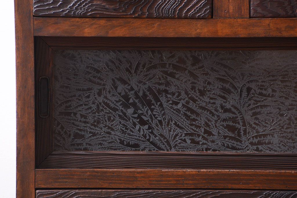 アンティーク家具　和製アンティーク　大正期　丸窓引き戸付き!古い木製のモダンな縦型収納棚