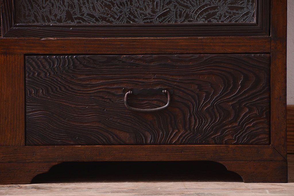 アンティーク家具　和製アンティーク　大正期　丸窓引き戸付き!古い木製のモダンな縦型収納棚