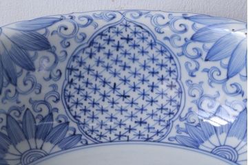 アンティーク　成化年製!線描き染付深鉢(お皿)