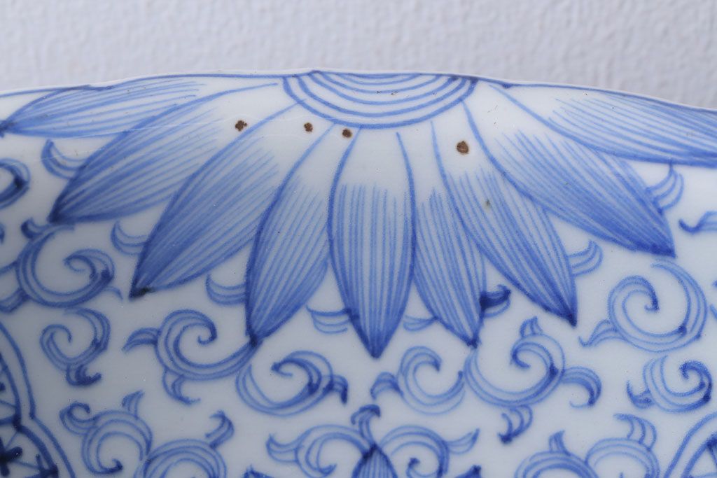 アンティーク　成化年製!線描き染付深鉢(お皿)