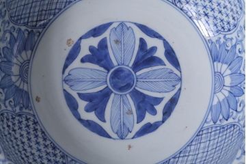 アンティーク　成化年製!線描き染付深鉢(お皿)