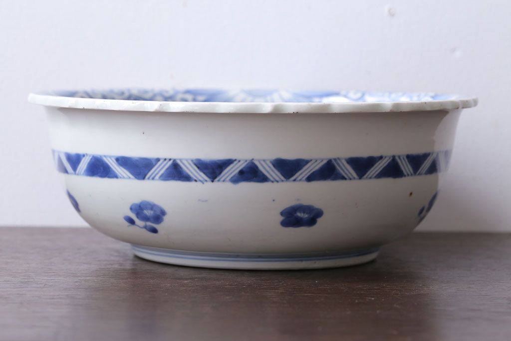 アンティーク　成化年製!線描き染付深鉢(お皿)