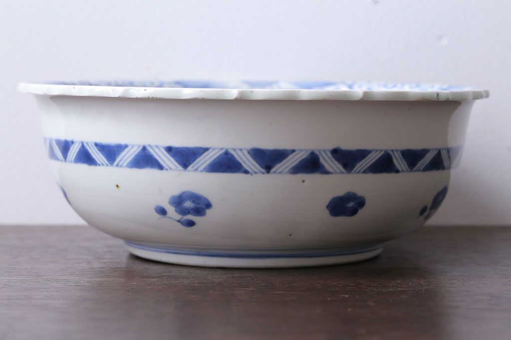 アンティーク　成化年製!線描き染付深鉢(お皿)