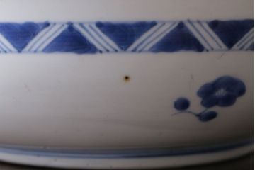 アンティーク　成化年製!線描き染付深鉢(お皿)