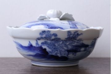 アンティーク雑貨　アンティーク　明治〜大正!九谷焼　染付蓋物(お皿、鉢)