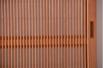 アンティーク　高級品!腰板欅材の木味障子格子戸2枚セット