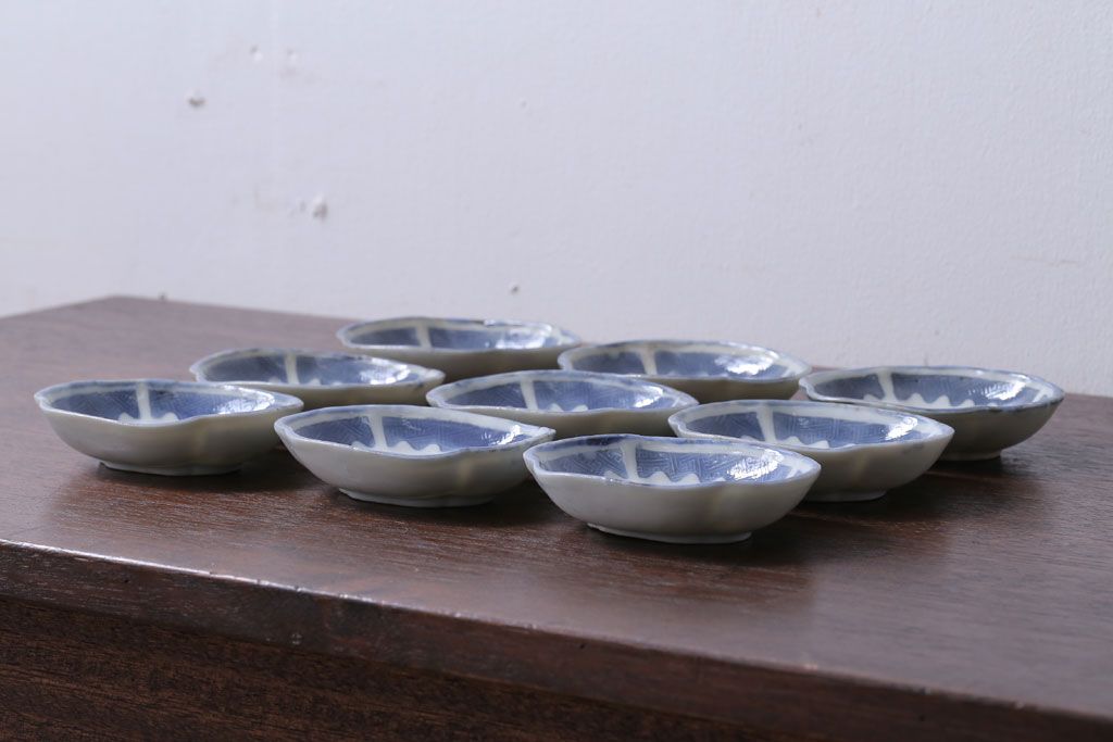 アンティーク雑貨　和製アンティーク　陽刻　梅の図　小皿9枚セット