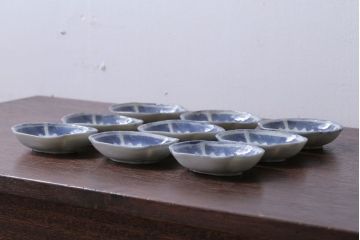 アンティーク雑貨　和製アンティーク　陽刻　梅の図　小皿9枚セット