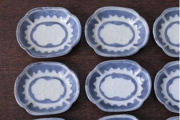 アンティーク雑貨　和製アンティーク　陽刻　梅の図　小皿9枚セット