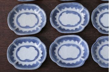 アンティーク雑貨　和製アンティーク　陽刻　梅の図　小皿9枚セット