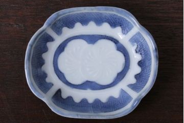 アンティーク雑貨　和製アンティーク　陽刻　梅の図　小皿9枚セット